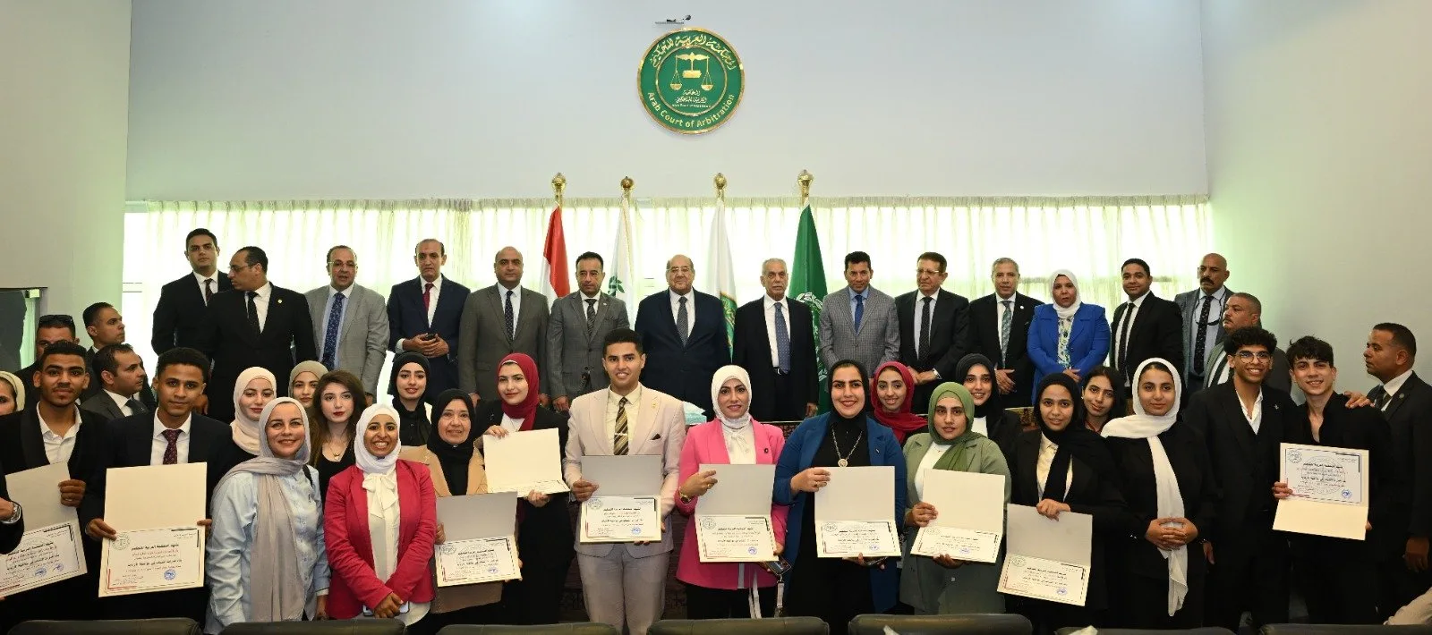 رئيس مجلس الشيوخ يشارك في أنشطة البرنامج التدريبي “تنمية مهارات الشباب لمواجهة الأزمات” رئيس مجلس الشيوخ يشارك في أنشطة البرنامج التدريبي “تنمية مهارات الشباب لمواجهة الأزمات”