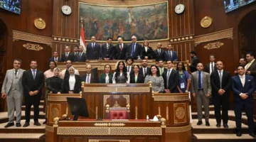رئيس مجلس الشيوخ يلتقي مع المتقدمين لمنحة ناصر للقيادة الدولية بحضور وزير الشباب والرياضة