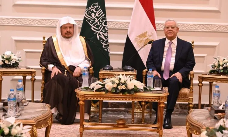رئيس مجلس النواب يلتقي برئيس مجلس الشورى السعودي في العاصمة الإدارية رئيس مجلس النواب يلتقي برئيس مجلس الشورى السعودي في العاصمة الإدارية