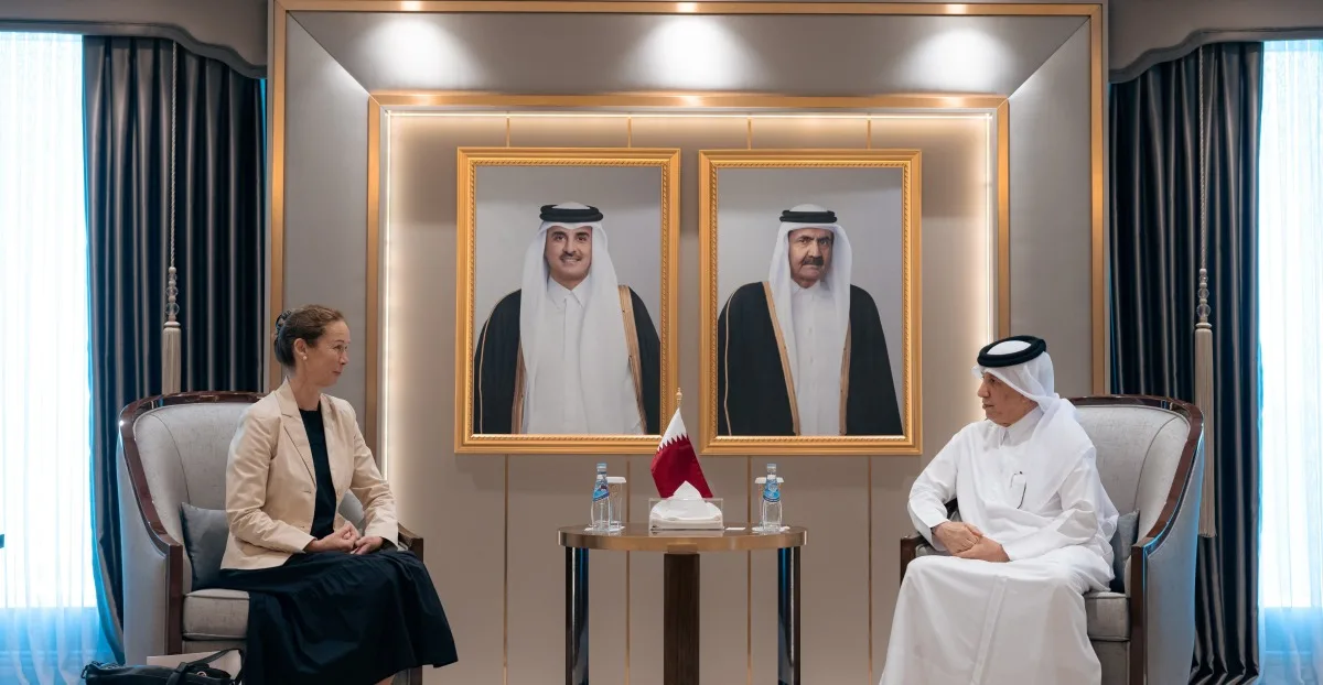 رئيس مجلس الوزراء وزير الخارجية يتلقى رسالة خطية من وزيرة خارجية النمسا رئيس مجلس الوزراء وزير الخارجية يتلقى رسالة خطية من وزيرة خارجية النمسا