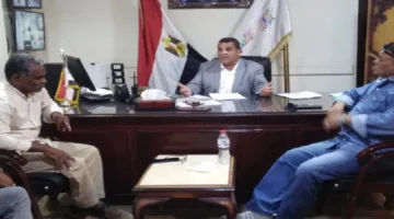 رئيس مدينة أرمنت ينظم اجتماعاً لمجابهة التغيرات المكانية غير القانونية