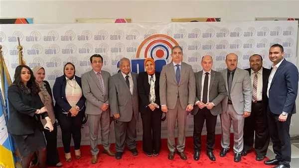 رئيس نقابة الإعلاميين يقود لجان تقييم مشاريع تخرج الطلاب الجامعيين رئيس نقابة الإعلاميين يقود لجان تقييم مشاريع تخرج الطلاب الجامعيين
