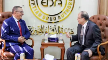 رئيس هيئة الدواء يشدد على تعزيز الشراكة الفنية والتنظيمية مع الجانب الجزائري.