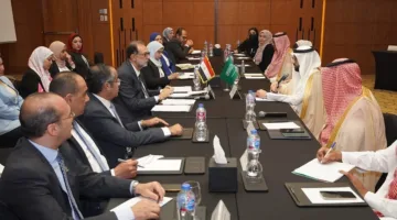 رئيس هيئة الغذاء والدواء يلتقي بنظيره المصري لبحث سبل تعزيز التعاون في مجال حماية صحة المستهلك