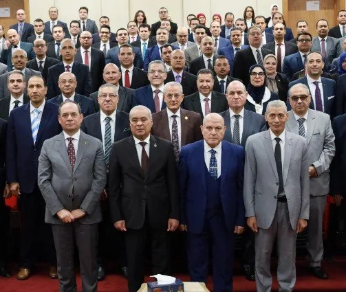 «رئيس هيئة النيابة الإدارية» يشارك في احتفالية تكريم القادة وأعضاء إدارة التفتيش القضائي «رئيس هيئة النيابة الإدارية» يشارك في احتفالية تكريم القادة وأعضاء إدارة التفتيش القضائي