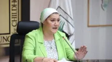 رئيسة المجلس القومي للطفولة والأمومة تقوم بزيارة لمستشفى العريش ومركز الهلال الأحمر ودار رعاية الأطفال.