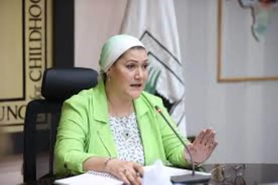 رئيسة المجلس القومي للطفولة والأمومة تقوم بزيارة لمستشفى العريش ومركز الهلال الأحمر ودار رعاية الأطفال. رئيسة المجلس القومي للطفولة والأمومة تقوم بزيارة لمستشفى العريش ومركز الهلال الأحمر ودار رعاية الأطفال.