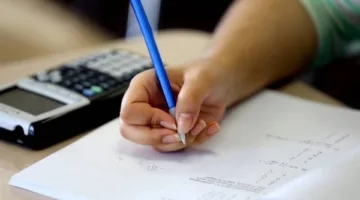 رابط مباشر لتحميل نماذج امتحانات الصف الأول الثانوي 2025 للفصل الدراسي الثاني بصيغة PDF.. تحميل مجاني لكافة المواد