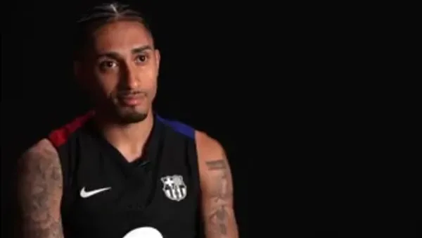رافينيا: مباراة الكلاسيكو معقدة.. ومستعدون لتقديم أفضل ما لدينا