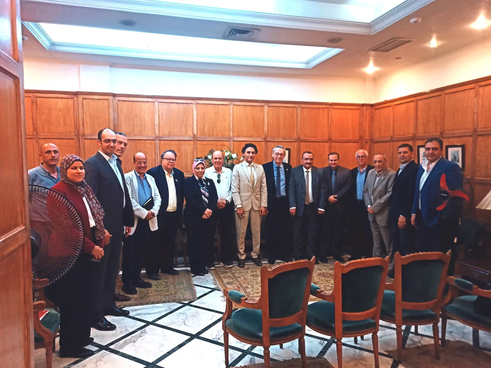 “رجال الأعمال في الإسكندرية” و”جهة الاستثمار” يستعرضان سبل تعزيز مشاركة القطاع الخاص من خلال الخريطة الاستثمارية لمصر. “رجال الأعمال في الإسكندرية” و”جهة الاستثمار” يستعرضان سبل تعزيز مشاركة القطاع الخاص من خلال الخريطة الاستثمارية لمصر.