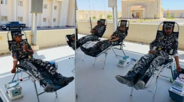 رجال الشرطة يشاركون في حملة للتبرع بالدم في إدارة أمن البحر الأحمر.