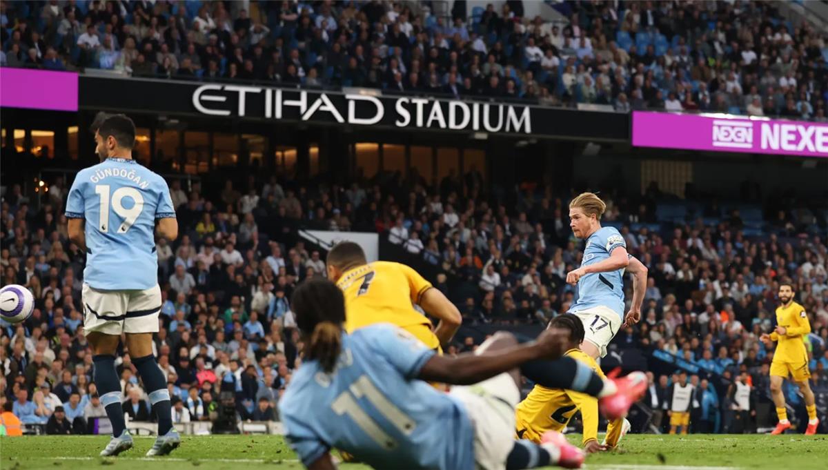 رجل مباراة مانشستر سيتي وولفرهامبتون في الدوري الإنجليزي