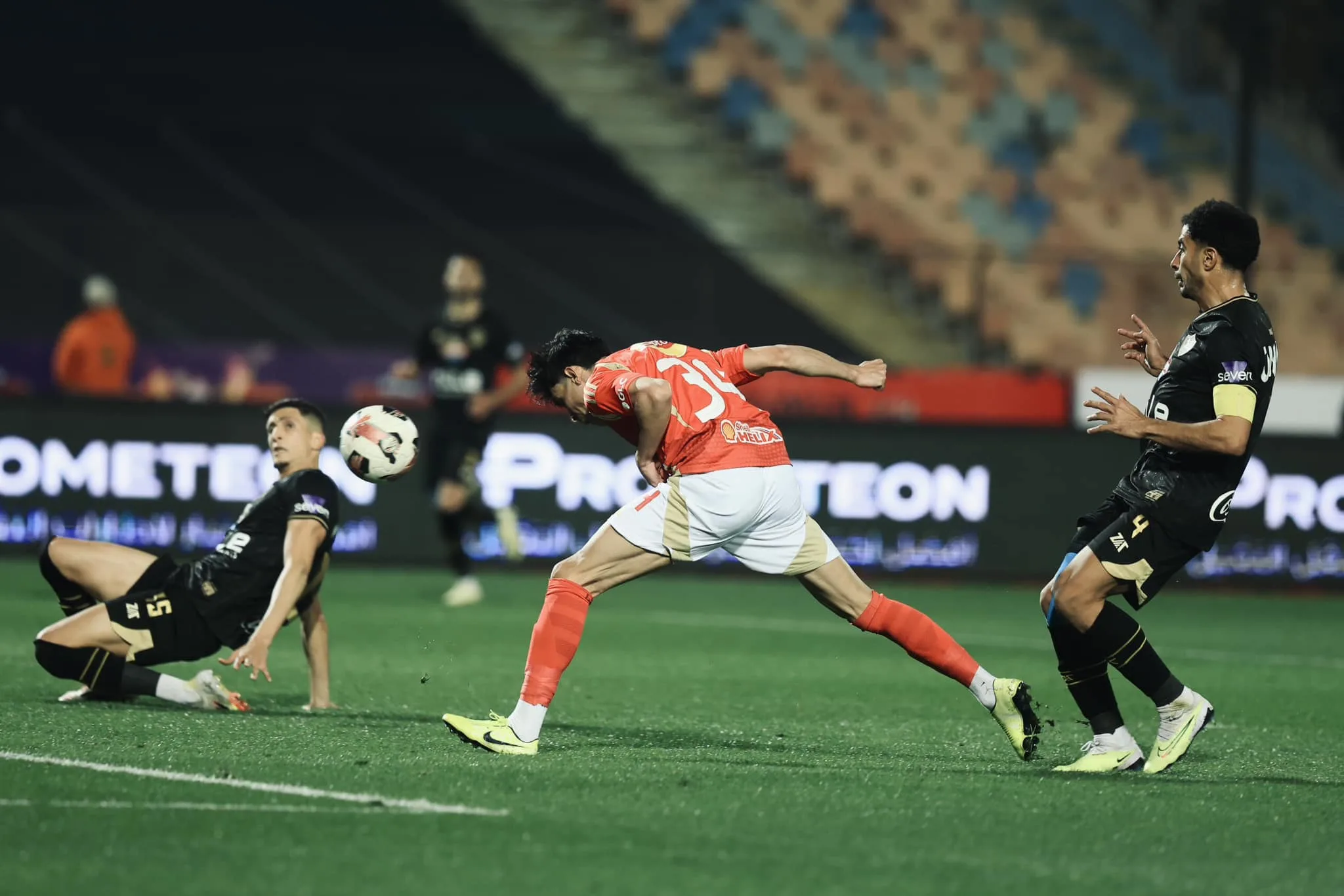 رحلة الأهلي إلى أمريكا استعداداً لمنافسات كأس العالم للأندية رحلة الأهلي إلى أمريكا استعداداً لمنافسات كأس العالم للأندية
