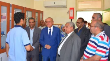 محافظ الأقصر يجري زيارة لمدرسة المتفوقين في طيبة ويستمع لمشاكل واحتياجات الطلاب