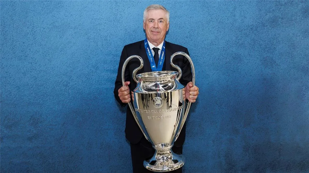رسميًا: ريال مدريد يعلن انتهاء فترة أنشيلوتي كمدرب للفريق.. ورسالة مؤثرة من المدرب الإيطالي رسميًا: ريال مدريد يعلن انتهاء فترة أنشيلوتي كمدرب للفريق.. ورسالة مؤثرة من المدرب الإيطالي