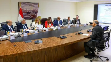 وزيرة التنمية المحلية تتولى رئاسة لجنة اختيار المرشحين للوظائف القيادية الشاغرة في الوزارة