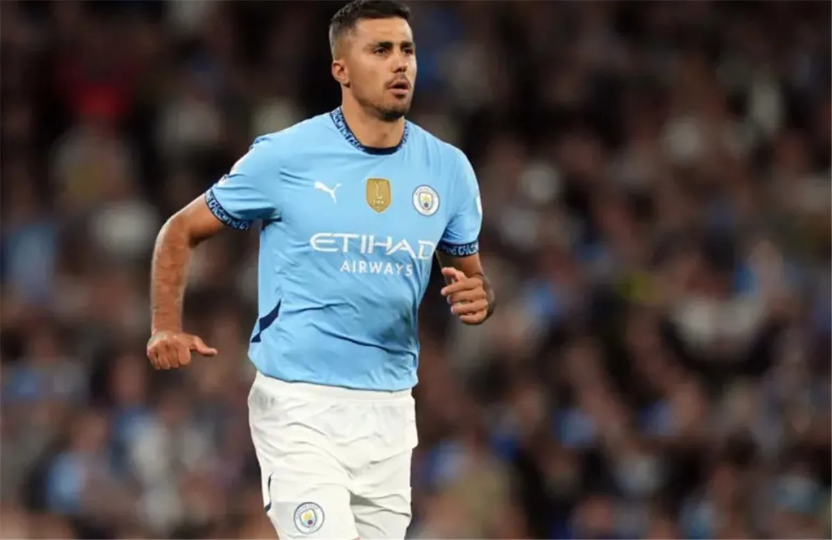رودري يعود للمشاركة بعد 8 أشهر في مباراة مانشستر سيتي ضد بورنموث رودري يعود للمشاركة بعد 8 أشهر في مباراة مانشستر سيتي ضد بورنموث