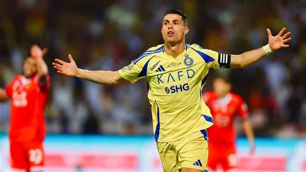 رونالدو وبنزيما في مقدمة المتنافسين على جائزة أفضل لاعب في الدوري السعودي رونالدو وبنزيما في مقدمة المتنافسين على جائزة أفضل لاعب في الدوري السعودي
