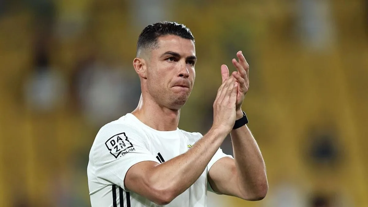 رونالدو يتجه نحو الانضمام إلى فريق عربي للمشاركة في كأس العالم للأندية رونالدو يتجه نحو الانضمام إلى فريق عربي للمشاركة في كأس العالم للأندية