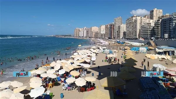 رياح قوية وأتربة وانخفاض ملحوظ في درجات الحرارة بمدينة الإسكندرية رياح قوية وأتربة وانخفاض ملحوظ في درجات الحرارة بمدينة الإسكندرية