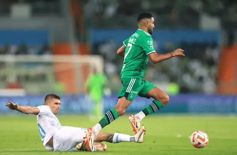 رياض محرز يكشف عن قراره بشأن المشاركة مع الهلال في كأس العالم للأندية رياض محرز يكشف عن قراره بشأن المشاركة مع الهلال في كأس العالم للأندية