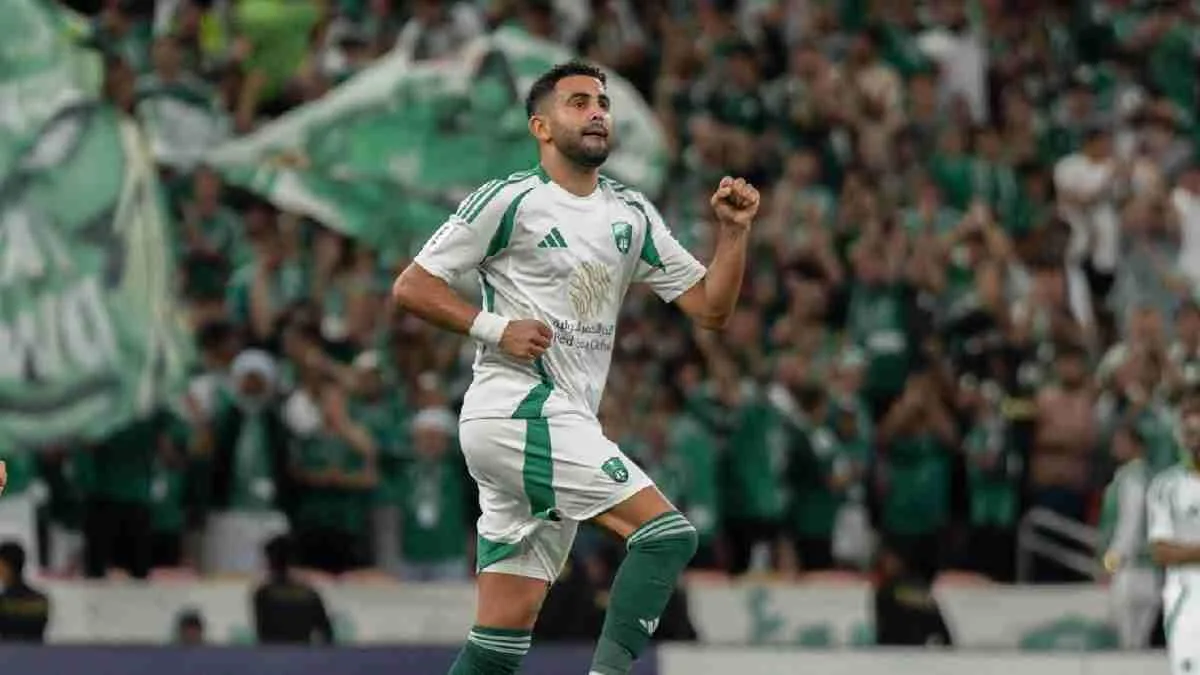 رياض محرز يوضح موقفه من الانضمام للهلال في كأس العالم للأندية رياض محرز يوضح موقفه من الانضمام للهلال في كأس العالم للأندية