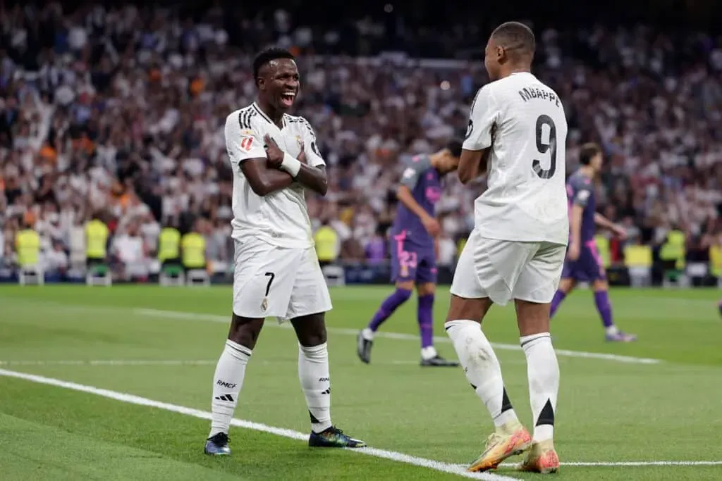 ريال مدريد يتجاوز حدود الرواتب لتجديد عقد فينيسيوس ريال مدريد يتجاوز حدود الرواتب لتجديد عقد فينيسيوس