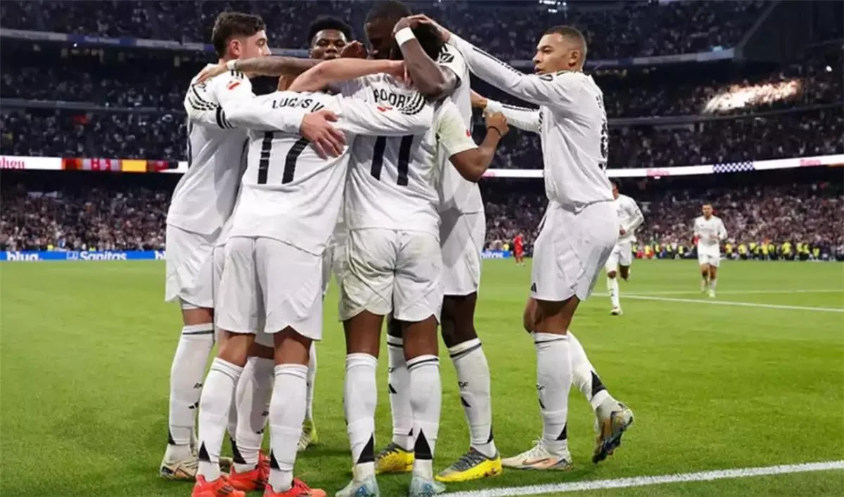 ريال مدريد يختار التخلي عن لاعبه، وأرنولد قد يؤجل الحسم في اتخاذ القرار. ريال مدريد يختار التخلي عن لاعبه، وأرنولد قد يؤجل الحسم في اتخاذ القرار.