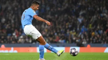 ريال مدريد يسعى للتوقيع مع لاعبين من مانشستر سيتي وليفربول