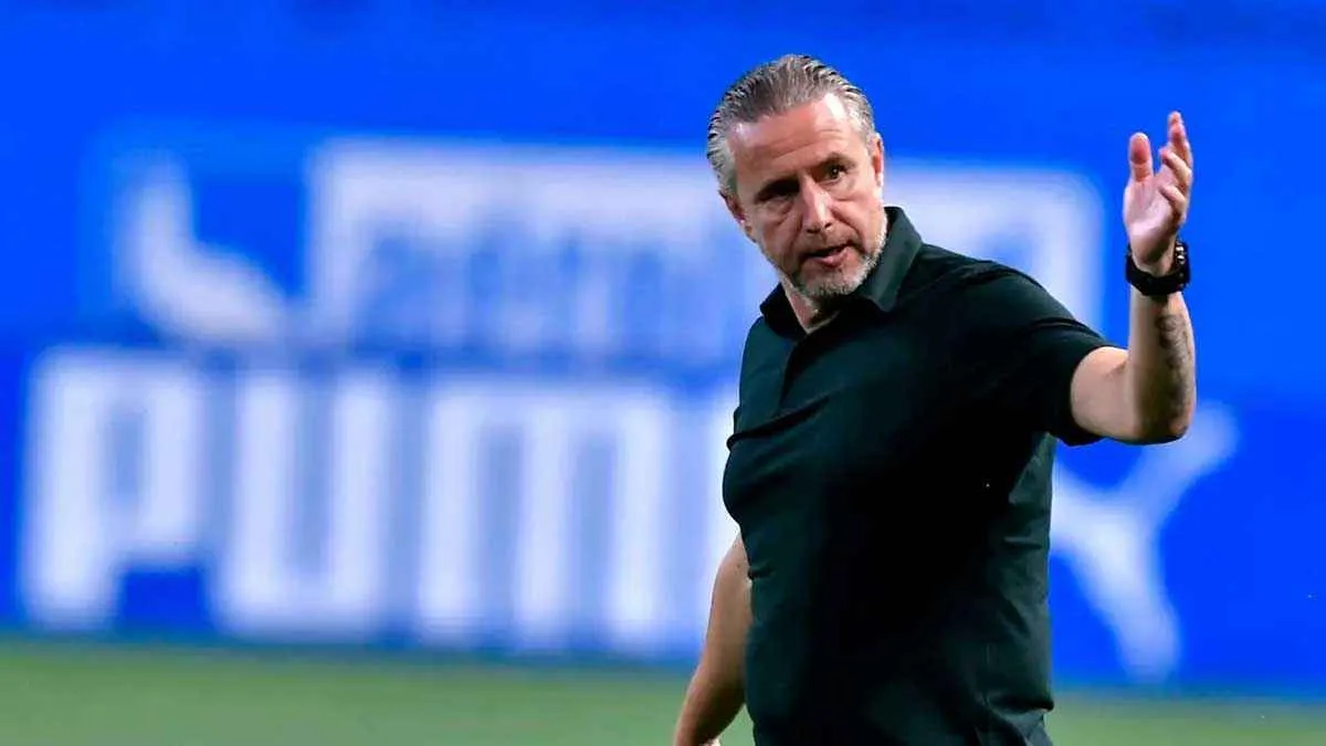 ريجيكامب: عرض الزمالك والأهلي وصلني، وهذه هي وجهة نظري بشأن العودة للتدريب. ريجيكامب: عرض الزمالك والأهلي وصلني، وهذه هي وجهة نظري بشأن العودة للتدريب.