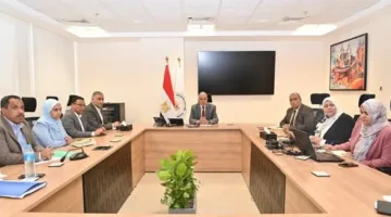 وزير الري يطلع على ما تم إنجازه في المرحلة الأولى من نظام الترخيص الإلكتروني لآبار المياه الجوفية
