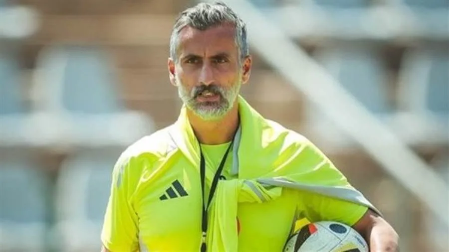 ريفيرو يوضح موقفه بشأن جذب لاعبي أورلاندو بايرتس إلى الأهلي ريفيرو يوضح موقفه بشأن جذب لاعبي أورلاندو بايرتس إلى الأهلي