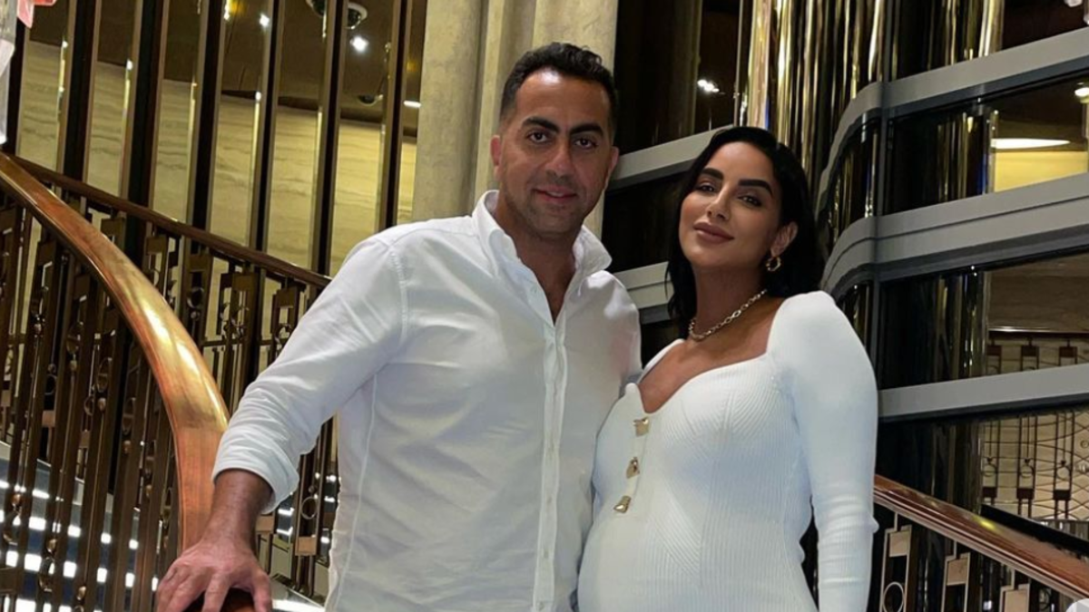 زوج جوري بكر يُوجه إنذارًا رسميًا: الفنانة تجسد شخصياتها الدرامية في الحياة الواقعية مما أثر سلبًا على حياتهما الزوجية.