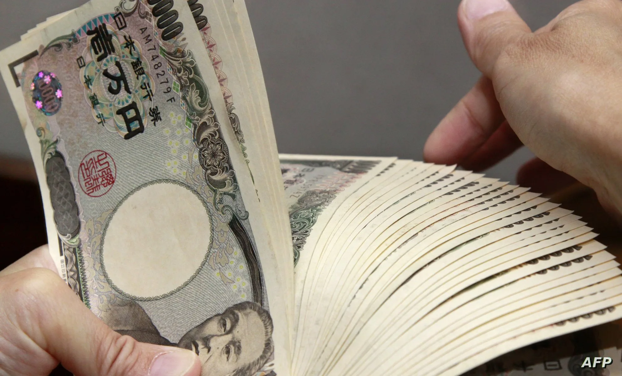 زيادة أسعار السندات العالمية في ظل محاولة اليابان Stabilize سوق ديونها زيادة أسعار السندات العالمية في ظل محاولة اليابان Stabilize سوق ديونها
