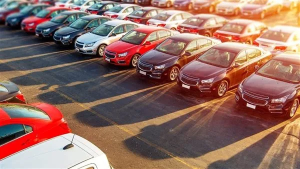 زيادة أسعار السيارات في الولايات المتحدة في أبريل بعد تطبيق الرسوم الجمركية. زيادة أسعار السيارات في الولايات المتحدة في أبريل بعد تطبيق الرسوم الجمركية.