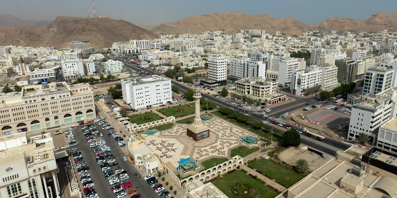 زيادة إجمالي رصيد القروض الممنوحة من البنوك العمانية زيادة إجمالي رصيد القروض الممنوحة من البنوك العمانية