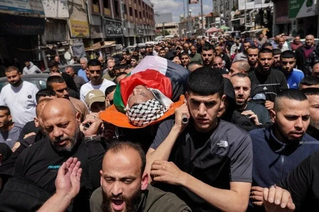 زيادة عدد ضحايا العدوان على غزة إلى 53,573 شهيدًا و121,688 مصابًا زيادة عدد ضحايا العدوان على غزة إلى 53,573 شهيدًا و121,688 مصابًا