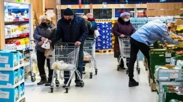 زيادة مبيعات التجزئة في بولندا بنسبة 7.6% في أبريل تتفوق على التوقعات