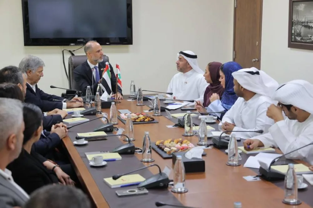 زيارة من الإمارات إلى مرفأ بيروت ومطارها لتعزيز التعاون في مجالات النقل والخدمات زيارة من الإمارات إلى مرفأ بيروت ومطارها لتعزيز التعاون في مجالات النقل والخدمات