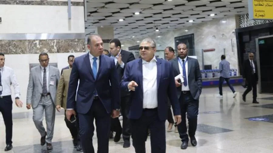 زيارة ميدانية للجنة العليا للتفتيش الأمني والبيئي في مطار سفنكس الدولي زيارة ميدانية للجنة العليا للتفتيش الأمني والبيئي في مطار سفنكس الدولي