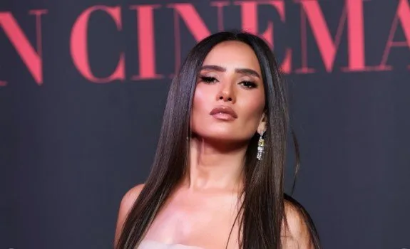 «زينة» تروي تفاصيل تعرض طفليها لهجوم كلب شرس «زينة» تروي تفاصيل تعرض طفليها لهجوم كلب شرس