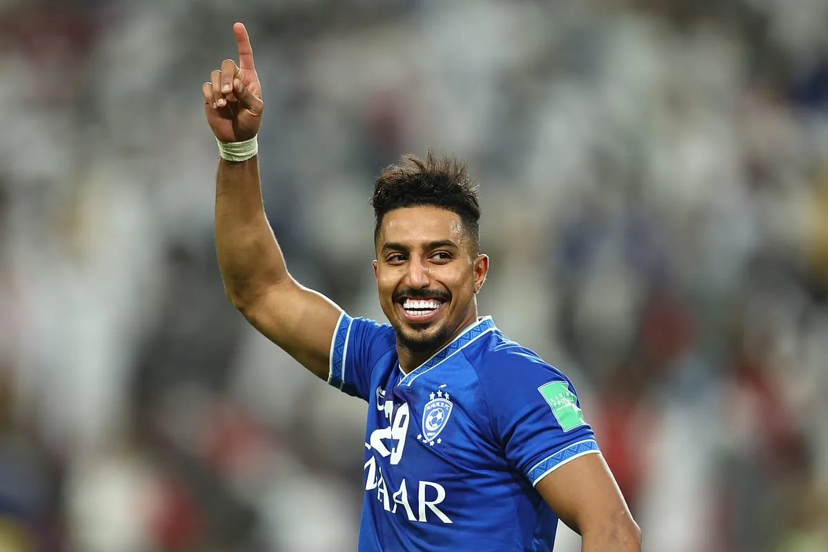 سالم الدوسري يبقى مع الهلال حتى عام 2027 سالم الدوسري يبقى مع الهلال حتى عام 2027