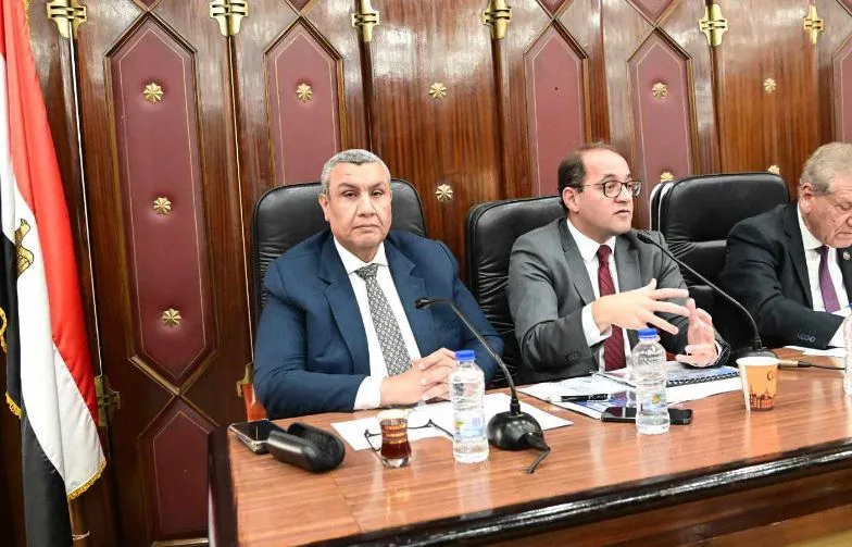 النائب مصطفى سالم: خطة البرلمان تتناول ميزانيات الاستثمار، الإسكان، التعليم، والمتحف المصري في 14 اجتماعاً. النائب مصطفى سالم: خطة البرلمان تتناول ميزانيات الاستثمار، الإسكان، التعليم، والمتحف المصري في 14 اجتماعاً.