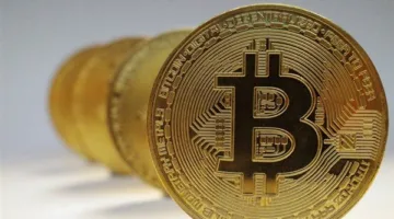 سعر البيتكوين يتجاوز 104 آلاف دولار مع تقدم المحادثات التجارية بين أمريكا والصين.