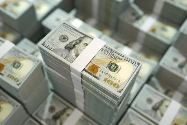 سعر الدولار اليوم الأربعاء 28 مايو 2025 في الأهلي: 49.85 جنيه