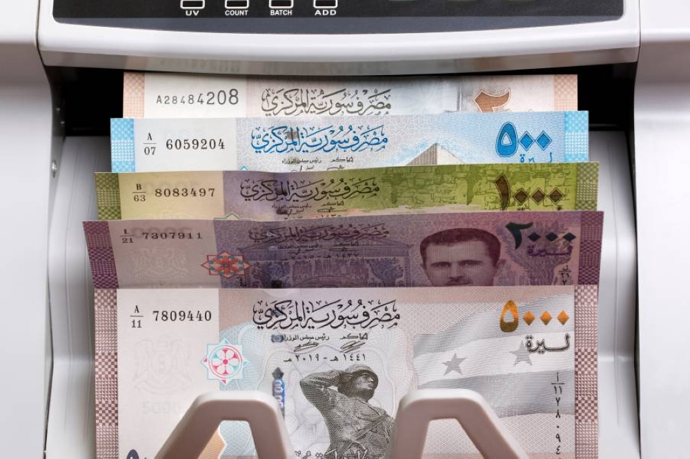 سعر الدولار اليوم في سوريا الخميس 1 مايو 2025.. هبوط الليرة