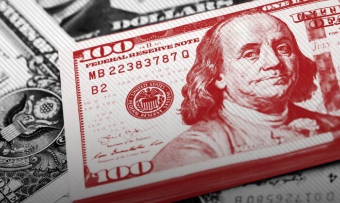 سعر الدولار اليوم مقابل الجنيه في البنوك المصرية.. بكام عيار 21 الآن؟
