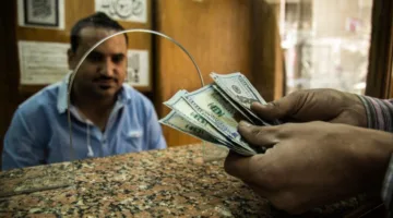 سعر الدولار في نهاية تعاملات البنوك المصرية اليوم الخميس، 22 مايو 2025