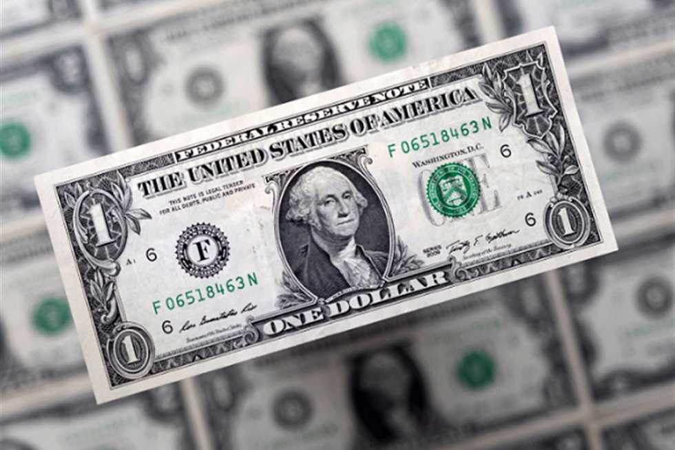 سعر الدولار مقابل الجنيه في الساعات الأولي من صباح الإثنين 5 مايو 2025