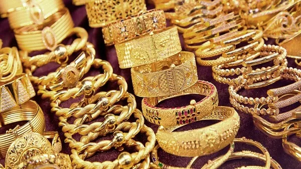 سعر الذهب اليوم في مستهل التعاملات.. وعيار 21 يفاجئ الجميع ويرتفع 110 جنيهات